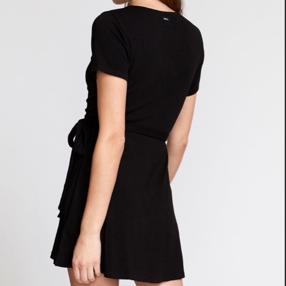 RCVA Slater wrap dress - Picture 2 of 6
